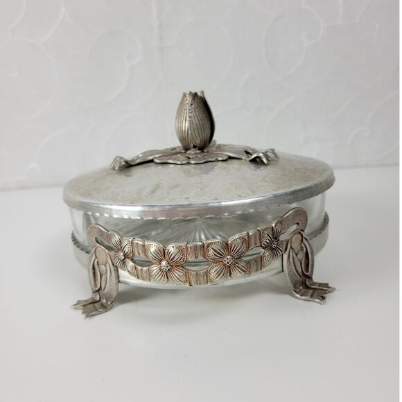 Vintage Rodney Kent Divided Glass Dish Hand Wrought Aluminum Floral Tulip Cover - Picture 10 of 16